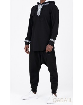 Sweat qabail etniz relief black