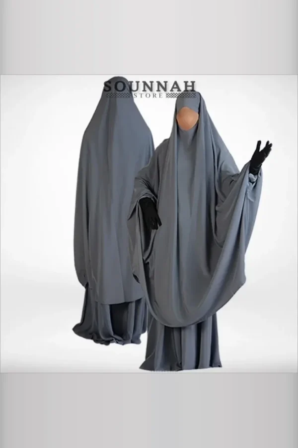 Jilbab/Jilbeb 2 pièces jupe gris galet Al Manassik Jilbab 2 pièces jupe Al Manassik gris galet (gris bleuté, de ton moyen)