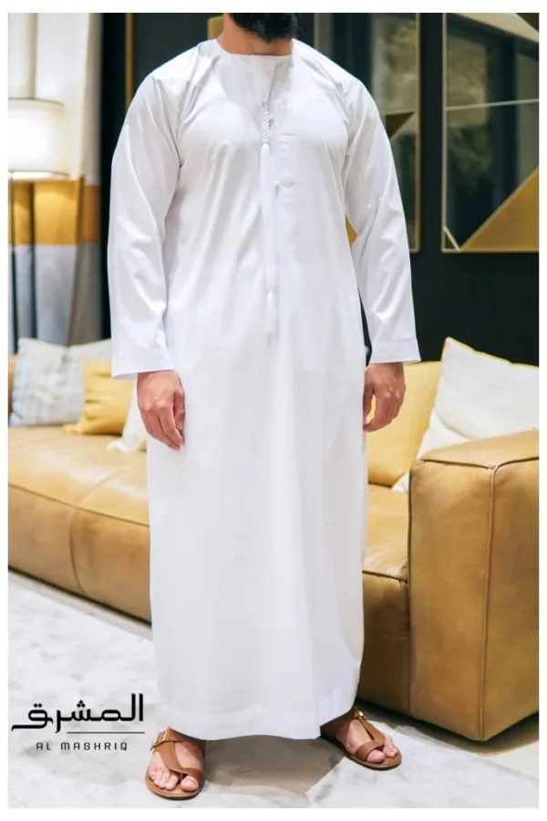 Qamis Emirati Blanc Custom Qamis Tissus Spring - Sounnah Store Qamis Emirati Blanc Custom Qamis Tissus Spring - Sounnah Store