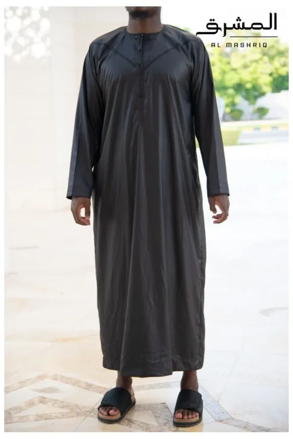 Qamis Emirati Noir Custom Qamis Tissus Spring