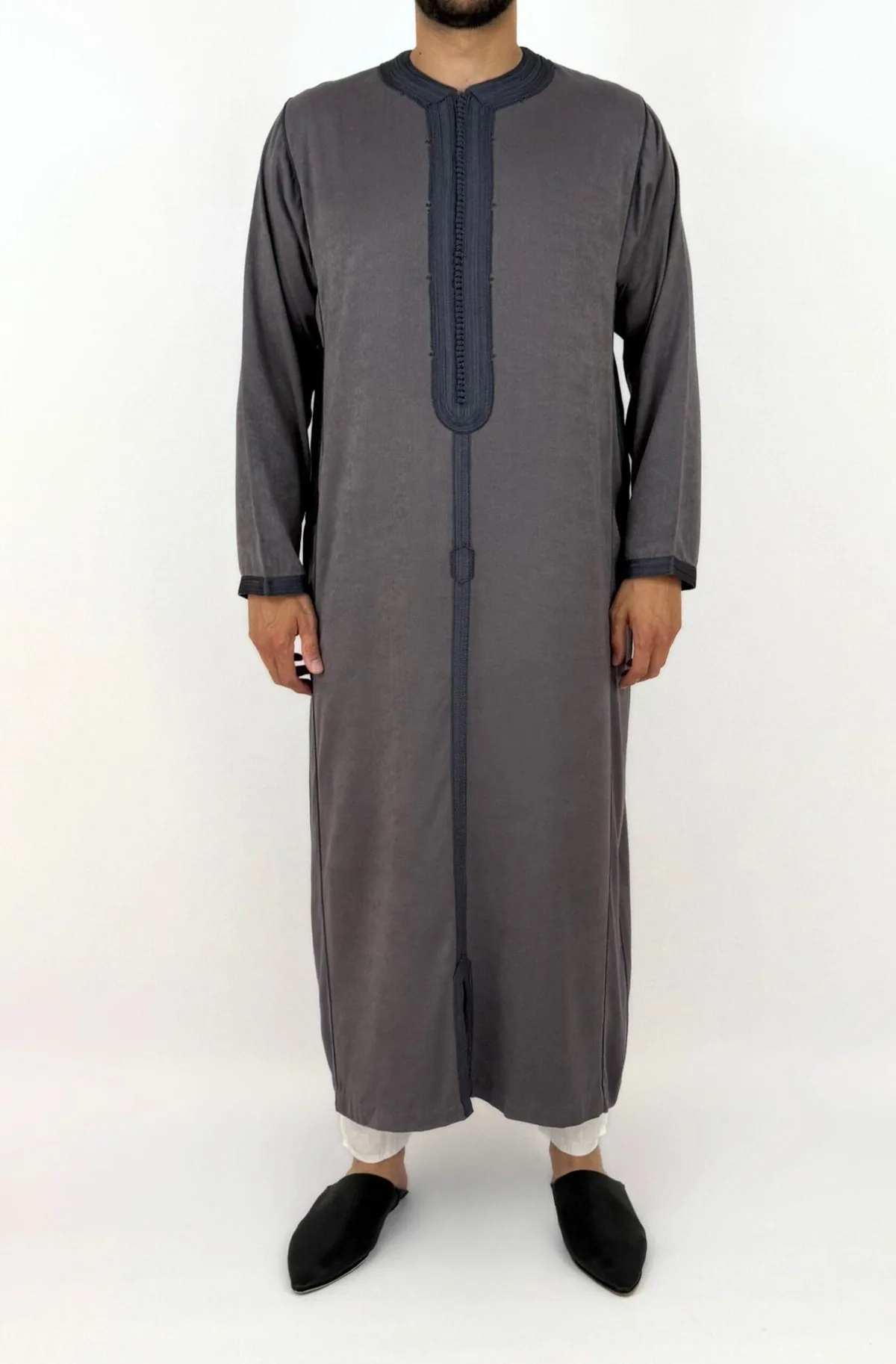Caftan homme peau de pêche gris foncé à galon anthracite