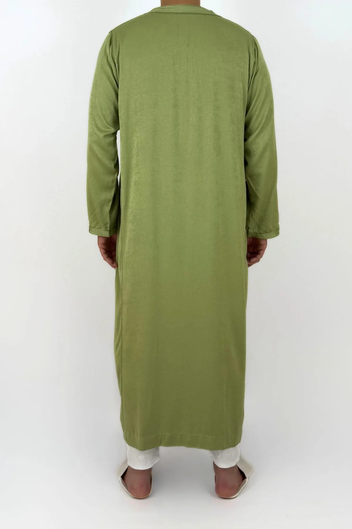 Caftan homme peau de pêche vert émeraude Caftan homme peau de pêche vert émeraude (vert olive clair), vue de dos