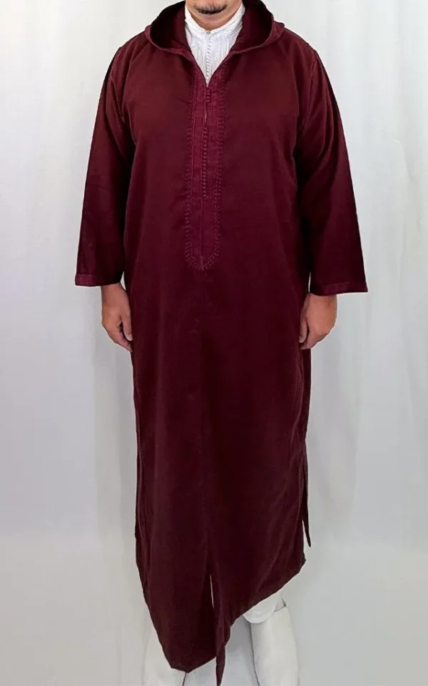 Djellaba homme hiver bordeaux Djellaba homme hiver bordeaux à capuche, plastron brodé