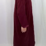 Djellaba homme hiver bordeaux Djellaba homme hiver bordeaux à capuche, plastron brodé, vue de profil