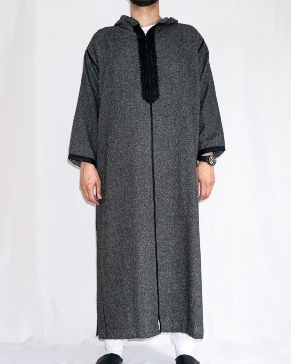 Djellaba homme hiver noir Djellaba homme hiver noire, chiné gris anthracite à passementerie noire
