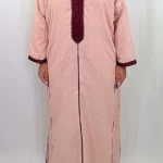 Djellaba homme hiver saumon Djellaba homme hiver saumon à capuche, plastron brodé bordeaux