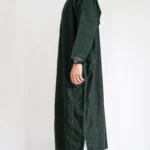 Djellaba homme hiver vert sapin Djellaba homme hiver vert sapin, chiné sombre à capuche, vue de profil